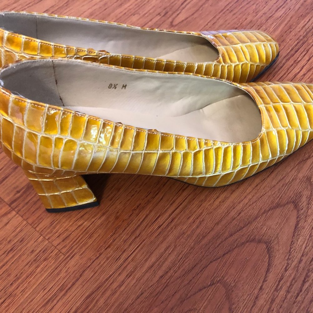 Cara Molina Yellow croc faux square toes & heels - Picture 3 of 7